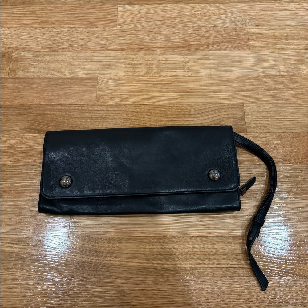 Kenneth Cole Black Soft Leather Clutch Wristlet with Magnetic and Zipper Closure